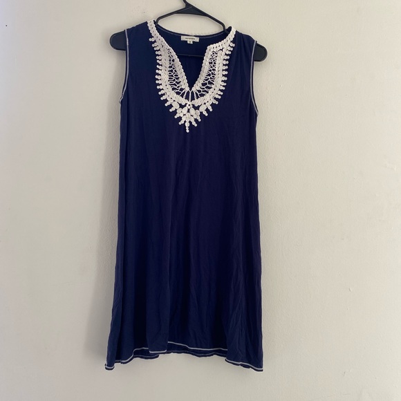 Max Studio Dress - Picture 2 of 4